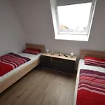 度假居 Doppelhaushaelfte Nordseewind 卡罗利嫩西尔