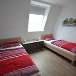 Doppelhaushaelfte Nordseewind 度假居 卡罗利嫩西尔